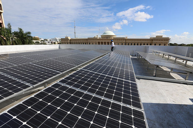 En la actualidad, hay 11,195 paneles solares instalados en esta red de oficinas fotovoltaicas del Banco Popular.