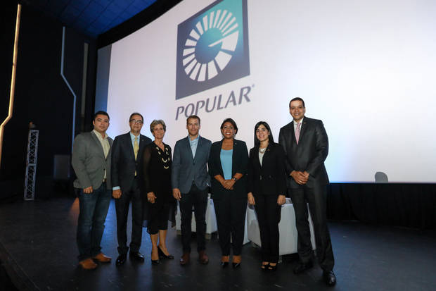 De izquierda a derecha, los señores Edgar Peñaloza, José Mármol, Ginny Heinsen, Jake Kheel, Chantal Ávila, Mariel Bera y Elías Dinzey. 