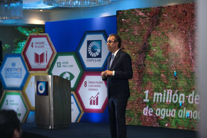 El señor José Mármol, vicepresidente ejecutivo de Relaciones Públicas y Comunicaciones, explicó que todas las actuaciones del Popular en el ámbito de sostenibilidad ambiental están alineadas a los Objetivos de Desarrollo Sostenible y la Agenda 2030.