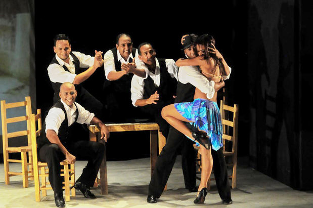 el Ballet Sinergia abrirá el Festival con el espectáculo “República Dominicana Soy”.