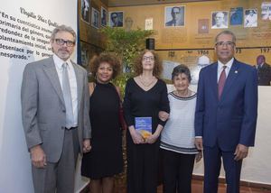 Virgilio Arturo Díaz, Altagracia Hanley, Victoria Díaz, Idelisa Bonelly de Calventi y Simón Lizardo Mézquita.(Foto:Cortesía).