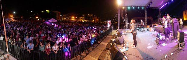 Actividad en la Plaza España.