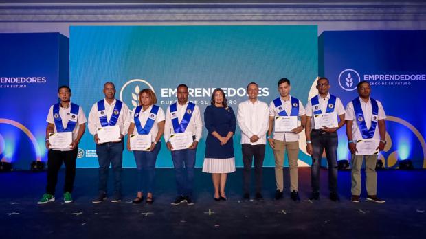 Cervecería Nacional Dominicana gradúa a más de 400 socios comerciales en “Emprendedores, Dueños de su Futuro”