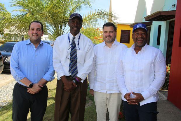 Benigno Trueba,Isiah Parnell, Alexander Ted Bryan y Frederick Giles