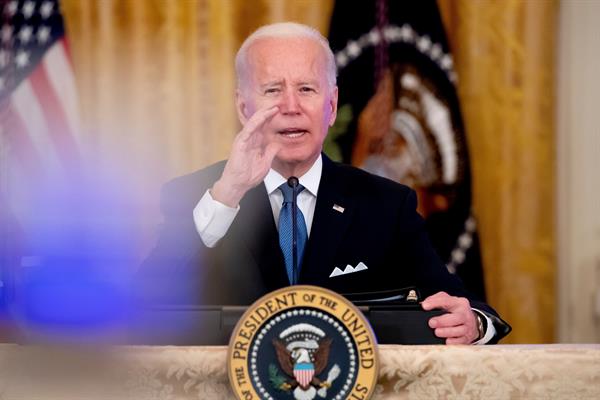 El presidente de EE.UU., Joe Biden, participa en una reunión con el Consejo de Competencia de la Casa Blancaen Washington, DC, EE.UU., 