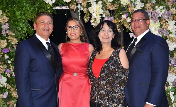 Bismarck Morales, Francina Hungría, Noemí Morales y Junior Jorge