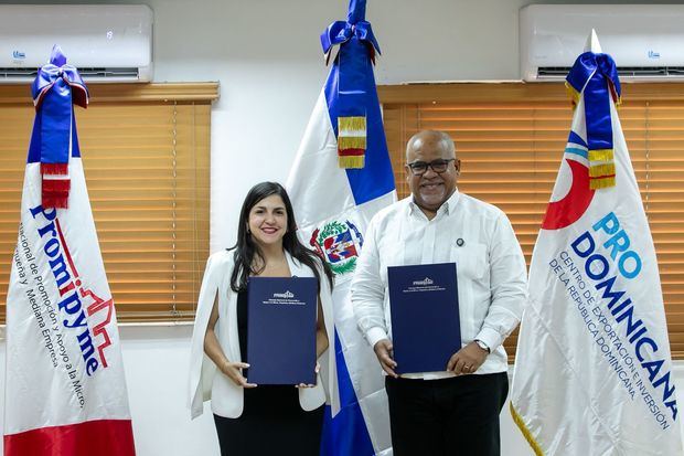 Biviana Riveiro Disla y Fabricio Ernesto Gómez Mazara.