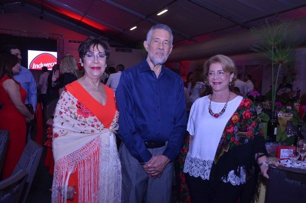 Blanca de Ramos, Valentin Ramos y Netty Rincon.