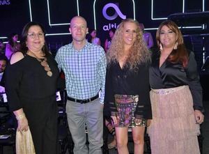 Mirta Sánchez, Ana Cruz, Rodrigo Torres y Yvette Ramos Suberví 