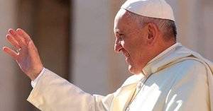 Aprecio, solidaridad y pizza para felicitar al papa en su 81 cumpleaños