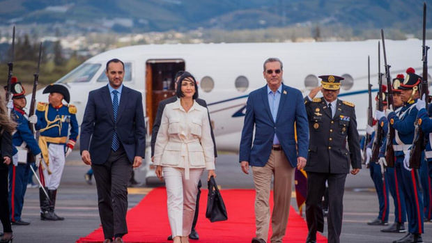 Presidente Abinader llega a Ecuador para la VI Reunión de la Alianza para el Desarrollo en Democracia.