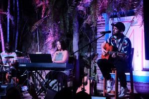 Celestino Esquerré ofrece un recorrido musical inolvidable en su íntimo concierto