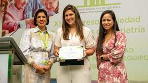 La Dra. Karina Quiñones y su impacto en el XI Congreso de Geriatría con un enfoque en Odontogeriatría