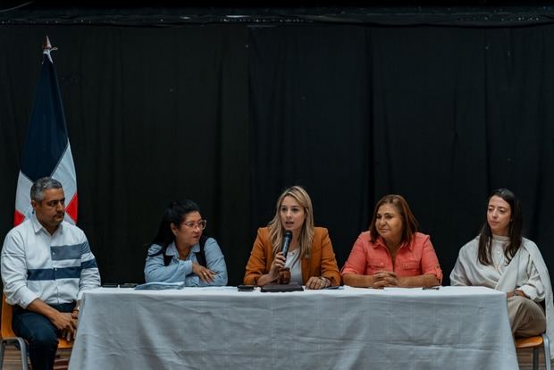 Alcaldía DN celebra cabildo abierto.