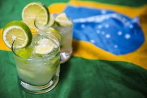 La Caipirinha, el coctel brasileño inventado para curar la gripe española