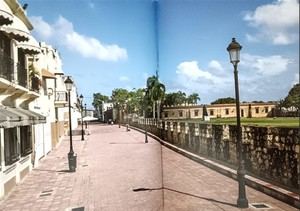 Santo Domingo entre muros: memoria de una ciudad singular