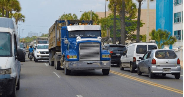 Ponen en marcha plan para sacar camiones de las calles de Distrito Nacional