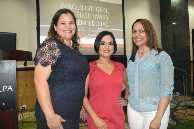 Carmen Ligia Hernández, Marleny Hernández y Dayra De Jess. 