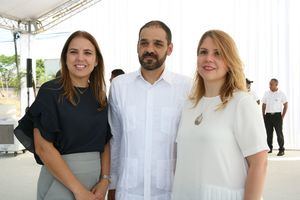 Carmen Mejía, Iván Jaeger y Paola Martínez.