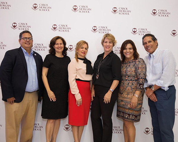 Manuel Cáceres, Mirtha Cabral, Ana Cáceres, Cristiane Van Arsdale, Zoila Bello, Juan Alvarez.