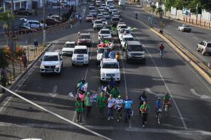 Decenas participaron en marcha contra el alza de los combustibles