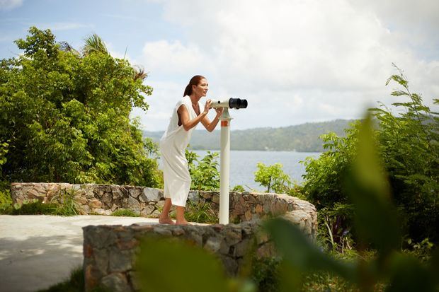 Cayo Levantado Resort se asienta majestuosamente en una isla encantadora dentro de una isla paradisíaca.