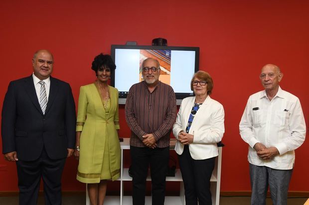 Jorge Haché, Elsa Núñez, Luis Felipe Rodríguez, Marianne de Tolentino y John Haché.