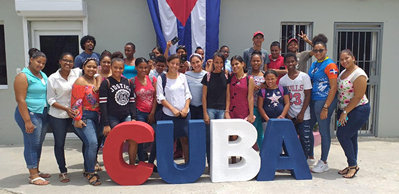 Los elementos presentados en el campamento fueron creados por los jóvenes apadrinados, egresados y personal de Children International.