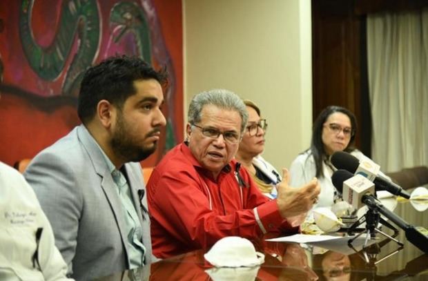 Colectivo médico acusa a Trabajo y Adars de incumplir convenios con el sector.