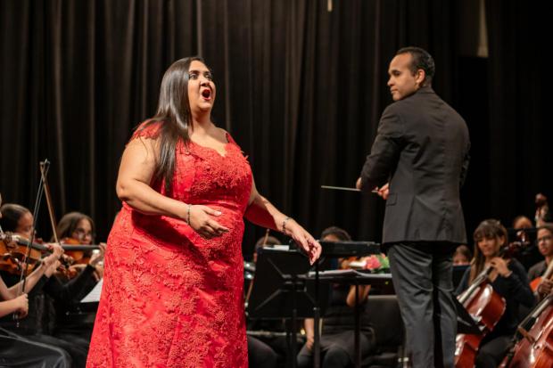 Compañía Lírica Nacional celebra a casa llena sus 45 años en Bellas Artes