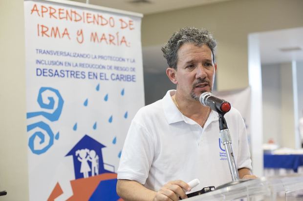 Ernesto Fernández, proyecto Aprendiendo de Irma y María.