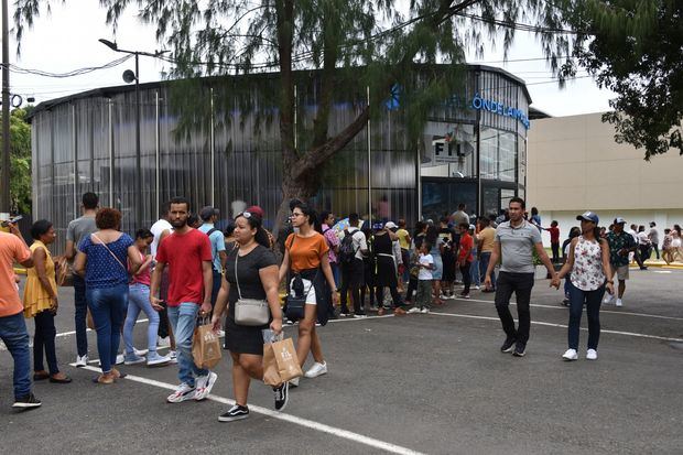 Las calles de la Plaza de la Cultura se llenan de música hoy, último día de la Feria del Libro