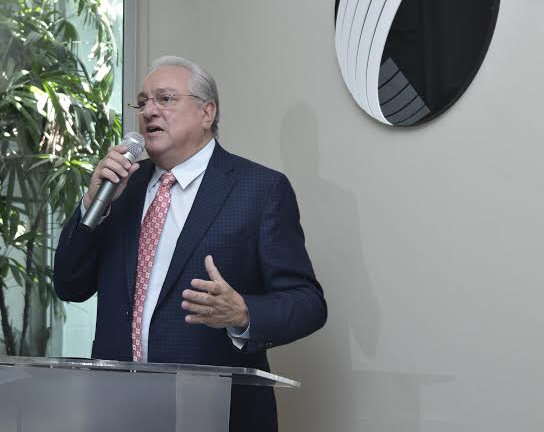 Miguel Lama, presidente del consejo directivo de la Corporación Zona Franca Santiago (CZFS), mientras daba su discurso.