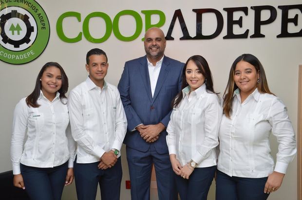 Equipo sucursal Santiago, Cooperativa ADEPE. 