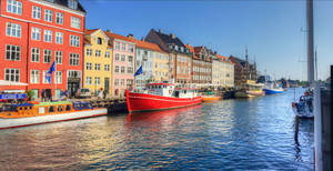 Visita Copenhague a través de sus canales