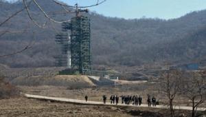 Pyongyang instala plataforma para clausurar su base nuclear