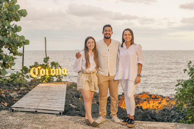 Ana Cristina Hernández, Guillermo Escovar, Luz Delgado.