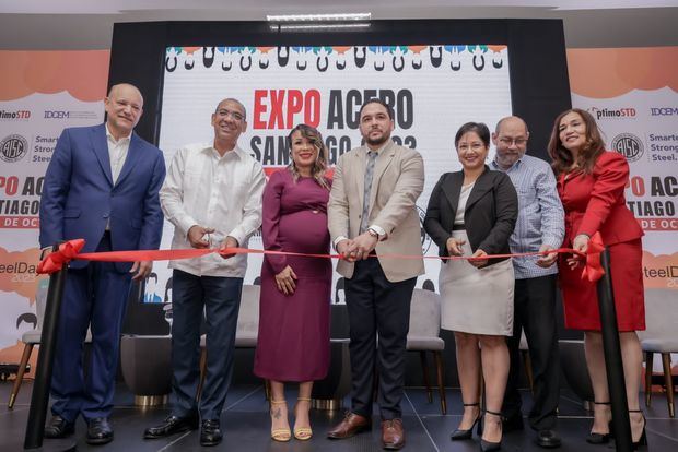 Ulises Rodríguez, ministro Deligne Ascensión, Heli Medina, Francisco Javier Durán, Maribel Guzmán, Leonardo Reyes y Arisleyda Tineo.