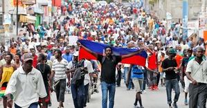 Los haitianos insisten en exigir la renuncia del presidente Moise
 