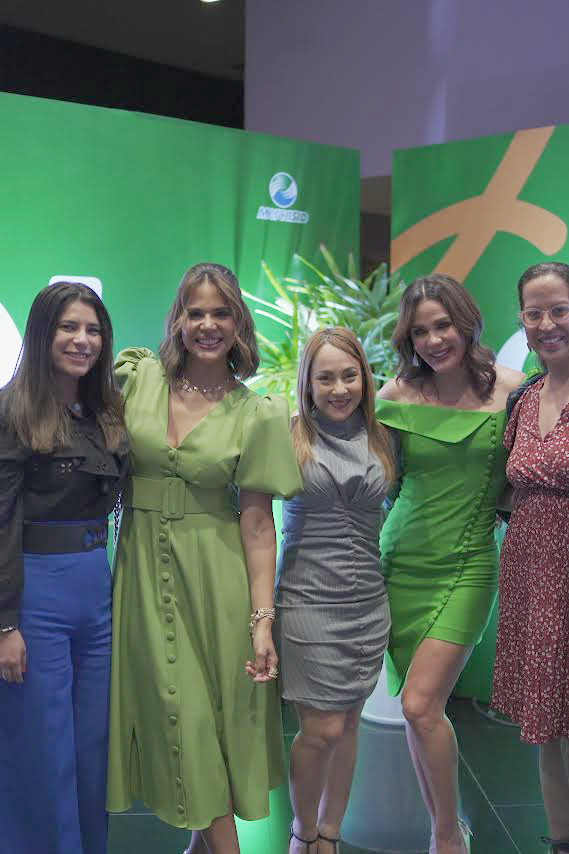 Purissa Veras, Mariela Encarnación, Natalia Billini, Luz García e Irina Lora