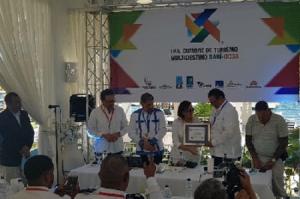 Celebran primera cumbre de turismo multidestino entre las provincias de Baní y Ocoa