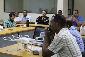 Curso de Manejo de Drones en la Escuela Nacional de Gestión de Riesgo.