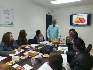 Laboratorios Feltrex imparte taller de raíces griegas a visitadores médicos 