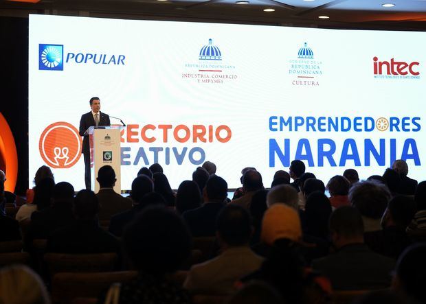 El presidente ejecutivo del Banco Popular, señor
Christopher Paniagua, durante el evento de presentación del Directorio Creativo y la
plataforma Emprendedores Naranja.