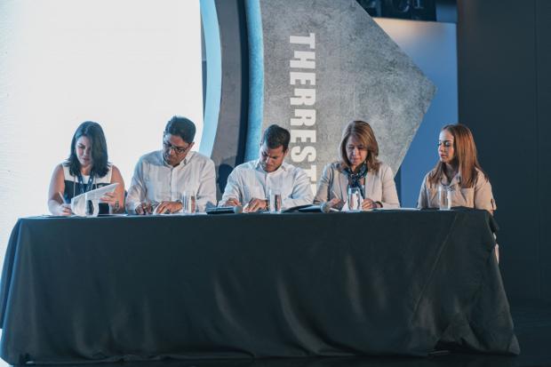 Entidades firman convenio para recolectar residuos del turismo