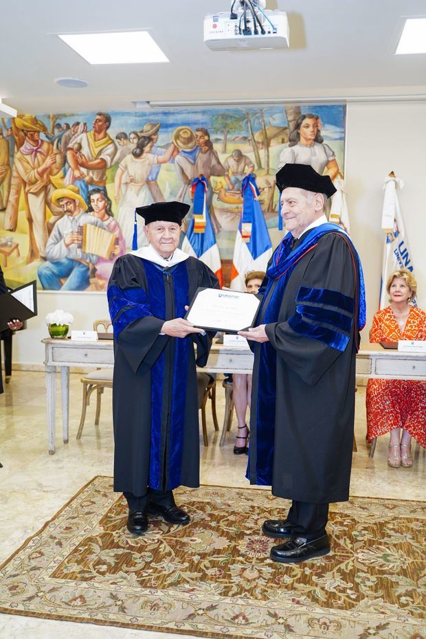 Doctorado Honoris Causa a Antonio -Toñito- Alma.