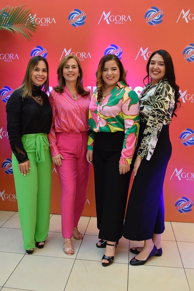 Mayelinne Lluberes, Maritza Lopez, Dary Bernardino y Paula Dominguez.