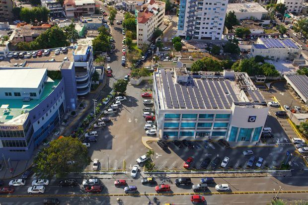 El Banco Popular Dominicano es la primera institución del país con la mayor capacidad de generación de energía solar.