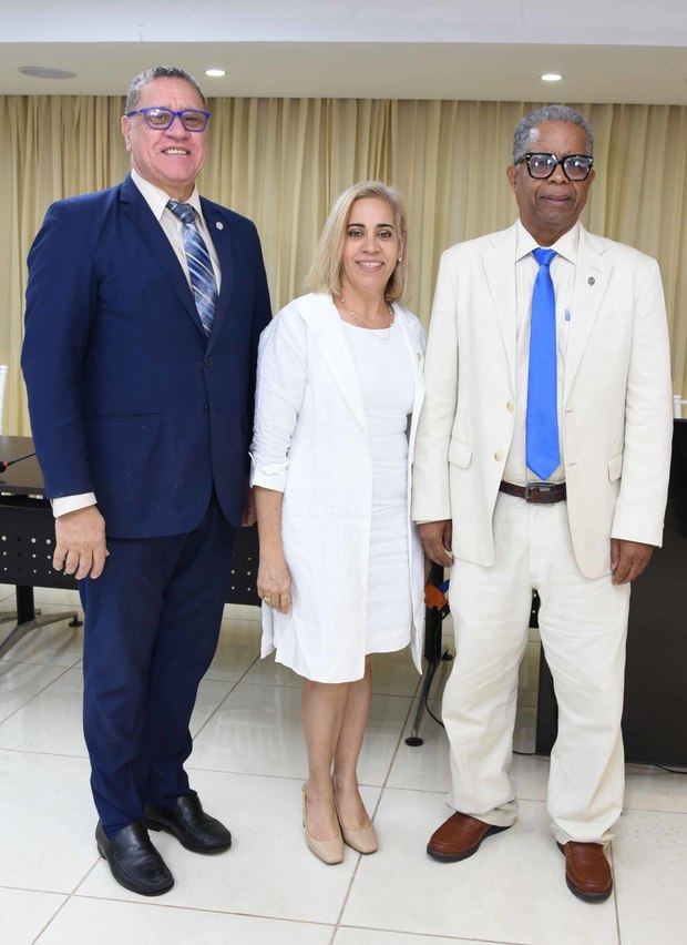 Fidel Munningh, Orfilia Rodríguez,  y Odalis Pérez Nina