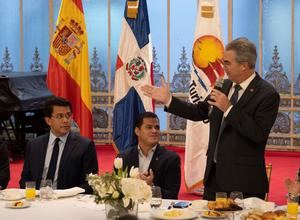 El señor René Grullón indicó que el Banco Popular Dominicano
concluyó de forma exitosa su participación en la 44ta Feria Internacional de Turismo (FITUR).